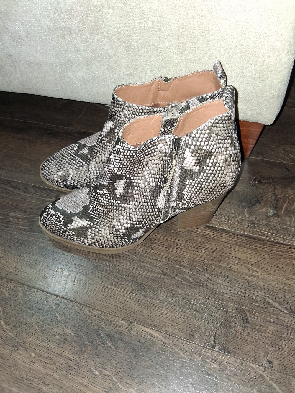 Universal Thread Snake Print Ankle Booties Gray Block Heel Zipper Boots 10W